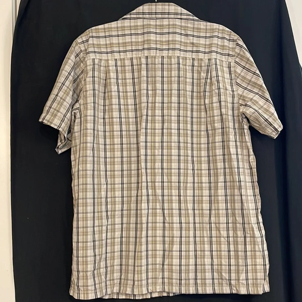 The North Face Men's Button Down Short Sleeve Shirt Size M